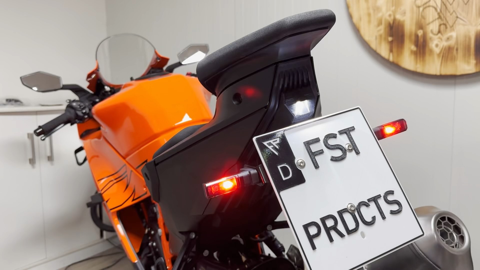 Abnehmbarer Kennzeichenhalter für KTM RC